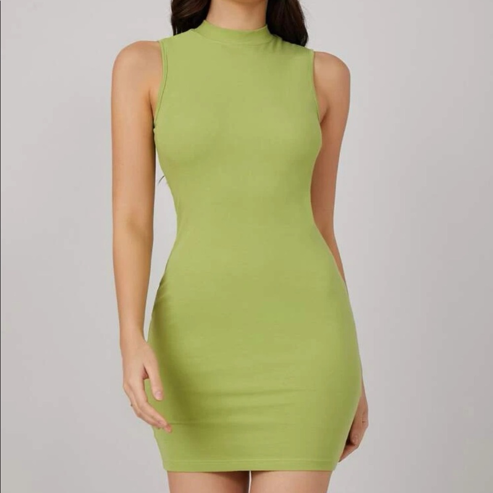 Stunning basic green bodycon dress